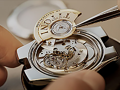 泰格豪雅手表进灰后需要哪些清理步骤？