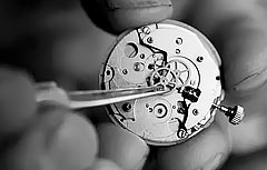 泰格豪雅手表维修（泰格豪雅手表调整日期时卡住的解决方法）